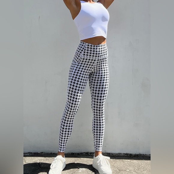Houndstooth Leggings. Brand NEW with Tag. - Picture 5 of 7